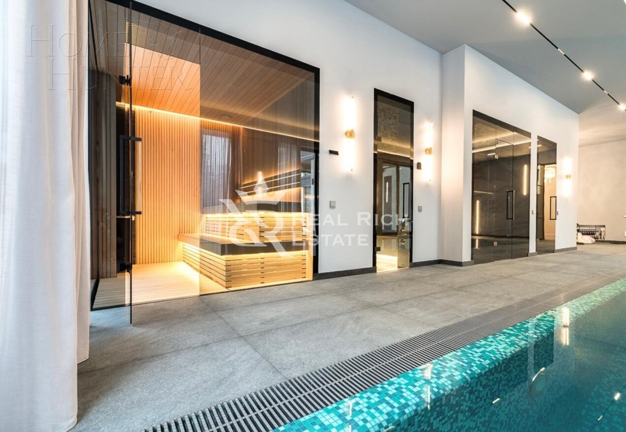 2-этажный коттедж 1 400 м² без отделки