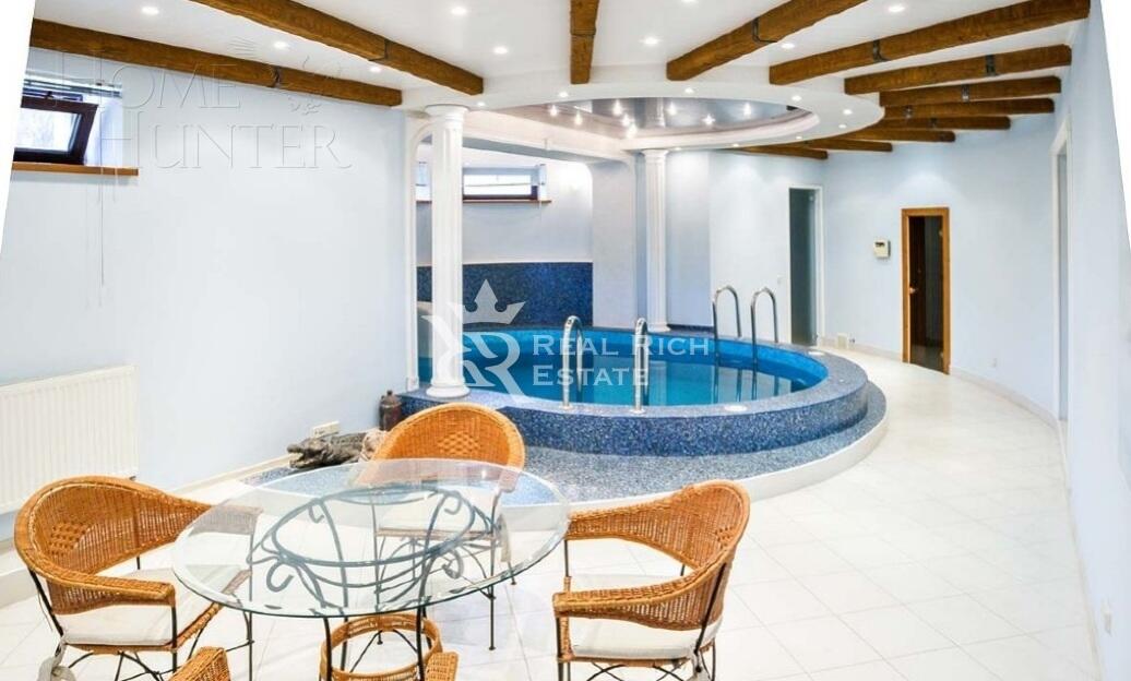 2-этажный коттедж 700 м² с отделкой