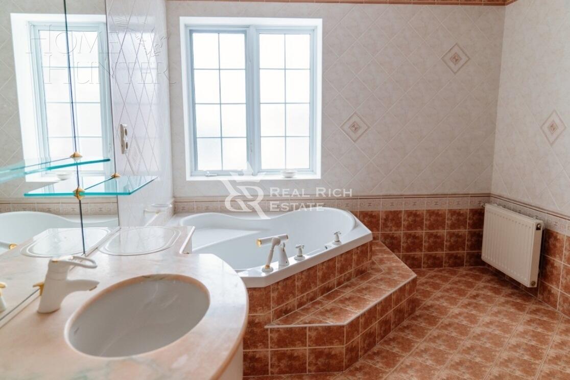 2-этажный коттедж 444 м² с отделкой