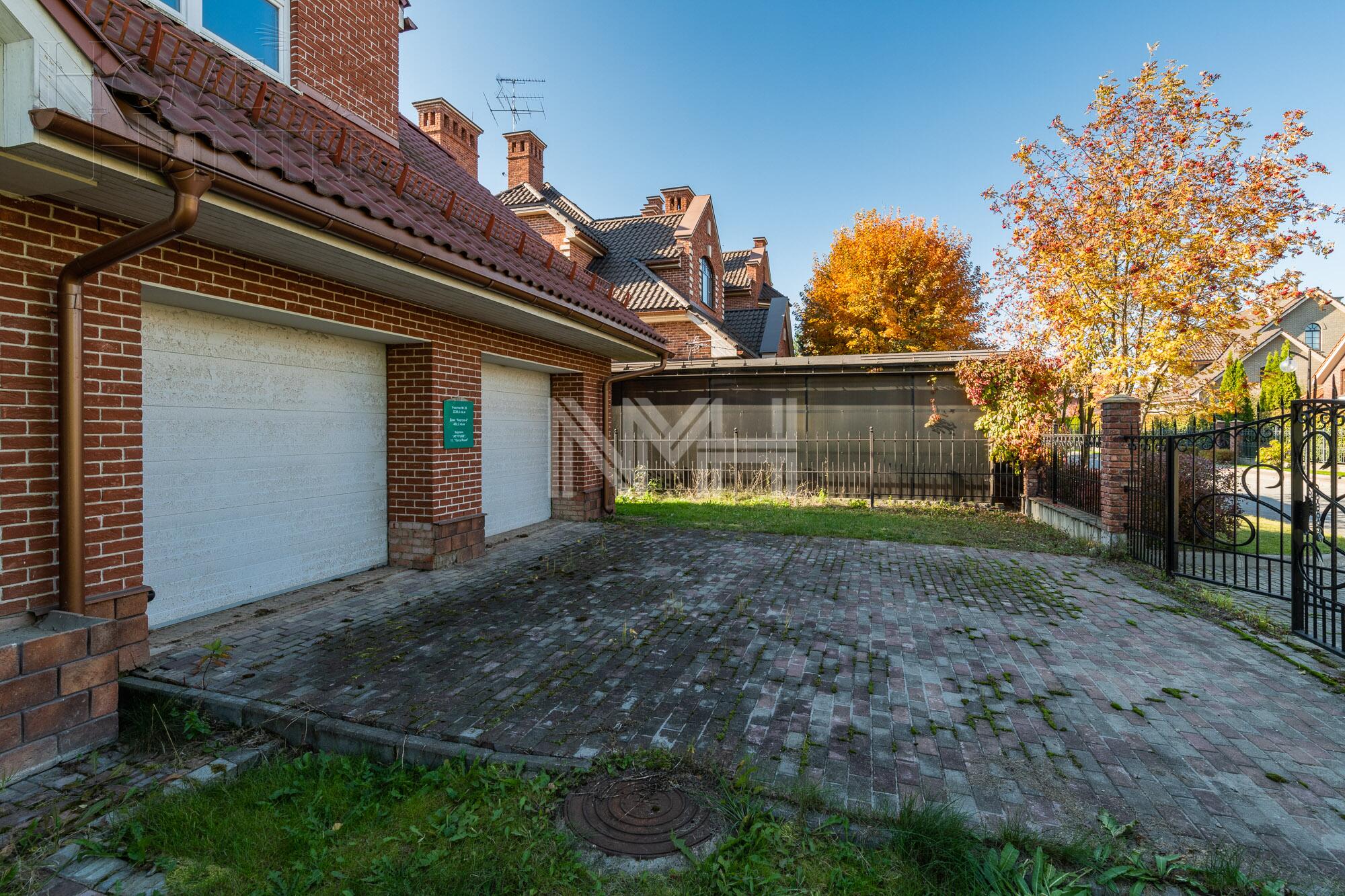 2-этажный коттедж 432.2 м² без отделки