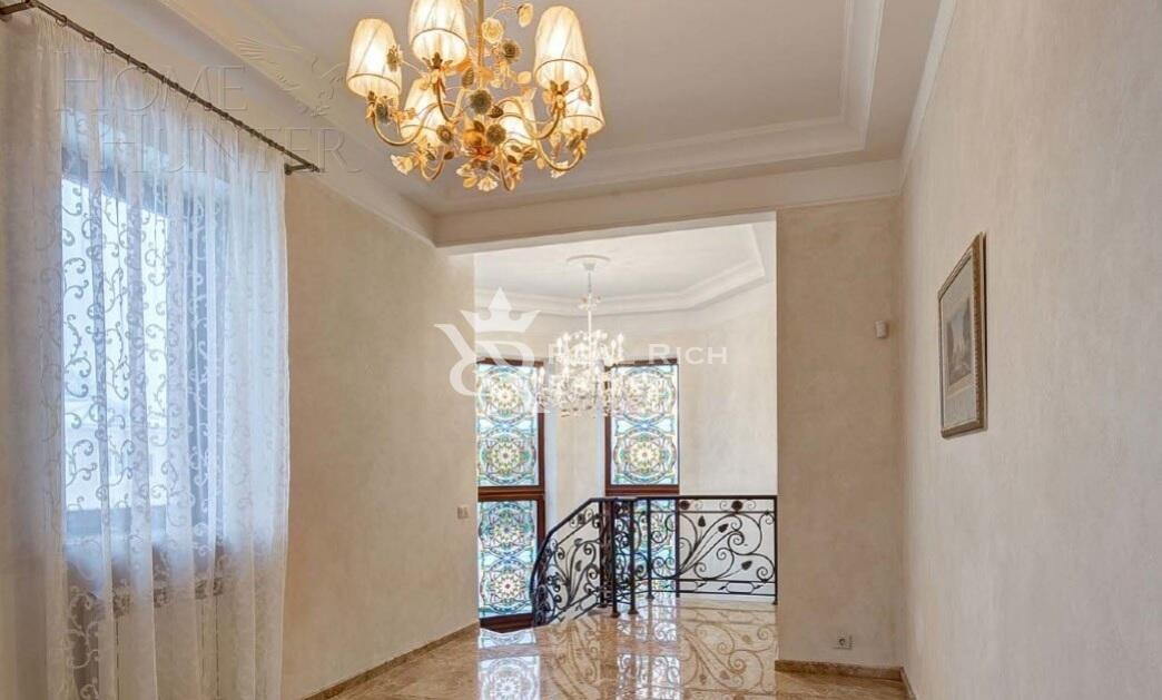 2-этажный коттедж 500 м² с отделкой