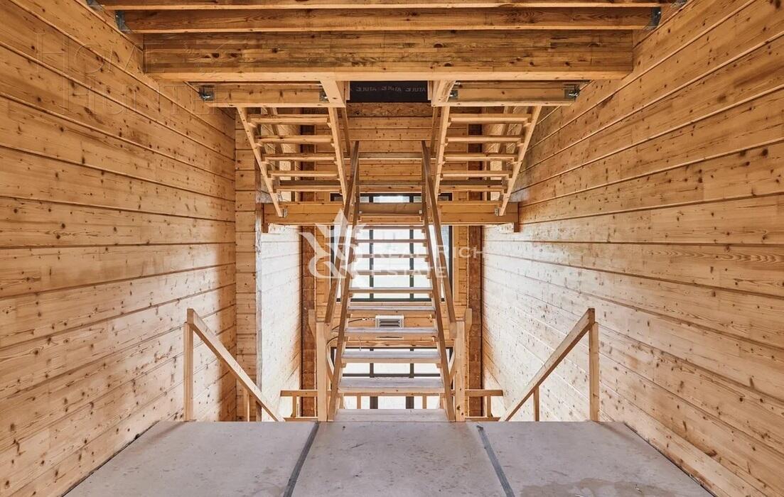 2-этажный коттедж 1 413 м² без отделки