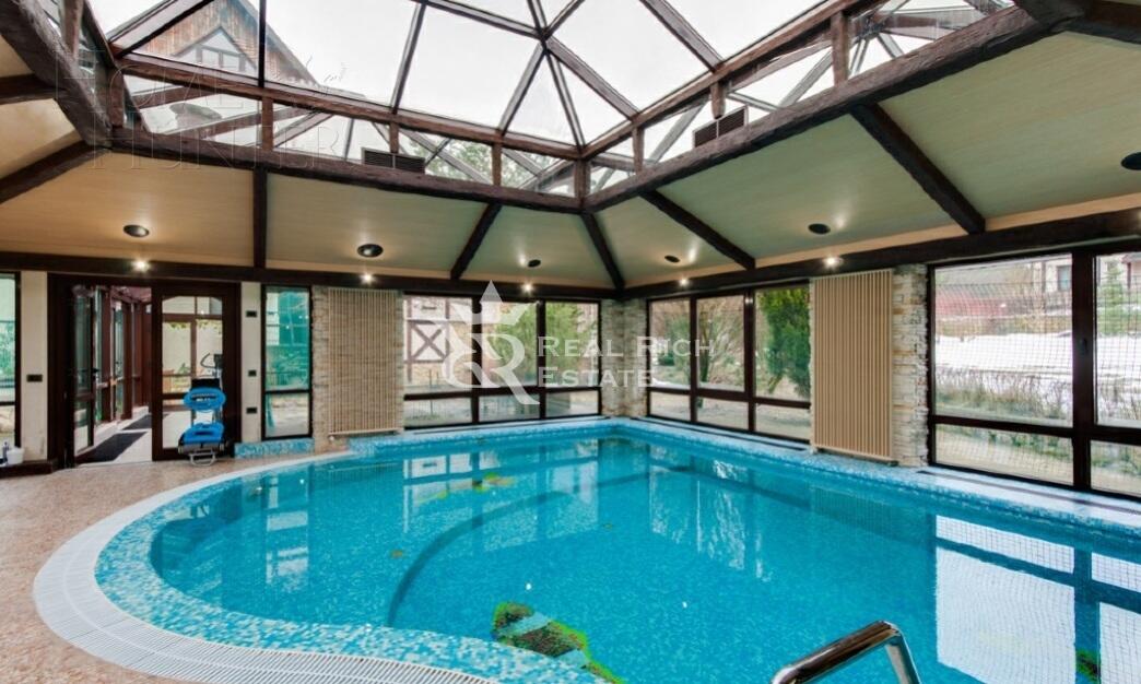 2-этажный коттедж 500 м² с отделкой