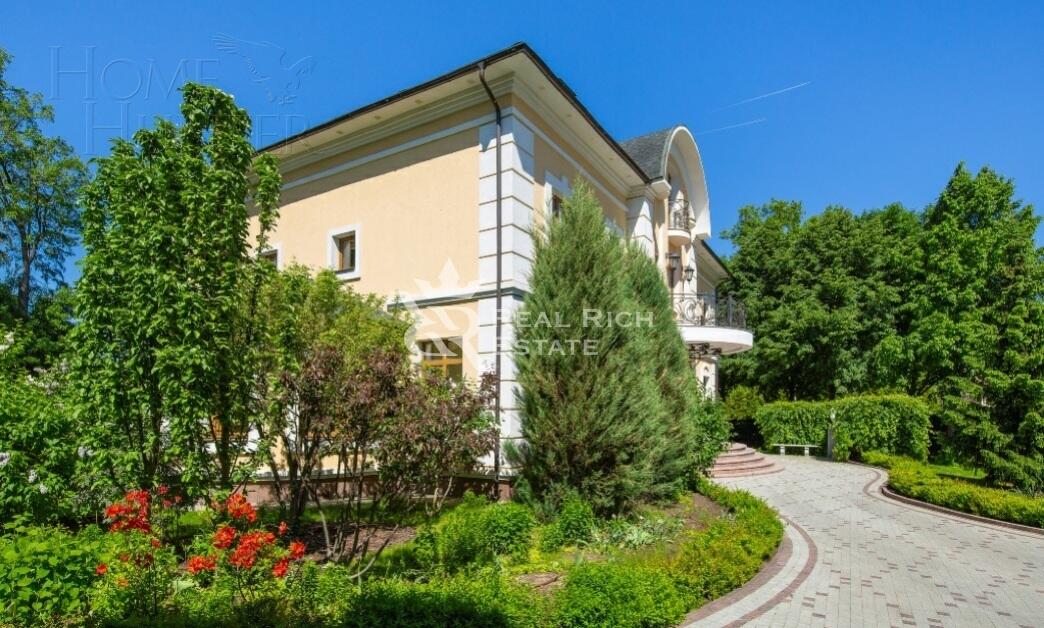 2-этажный коттедж 1 050 м² с отделкой