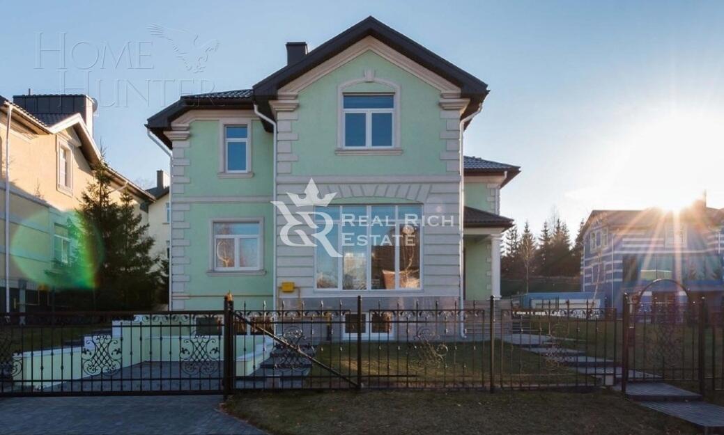 2-этажный коттедж 330 м² с отделкой