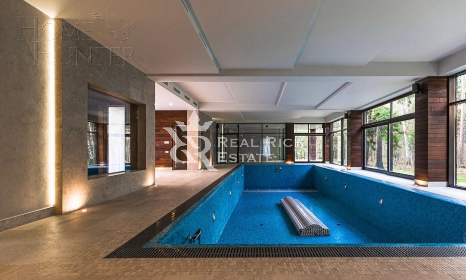 2-этажный коттедж 1 700 м² с отделкой