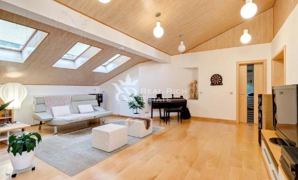 3-этажный коттедж 550 м² с отделкой