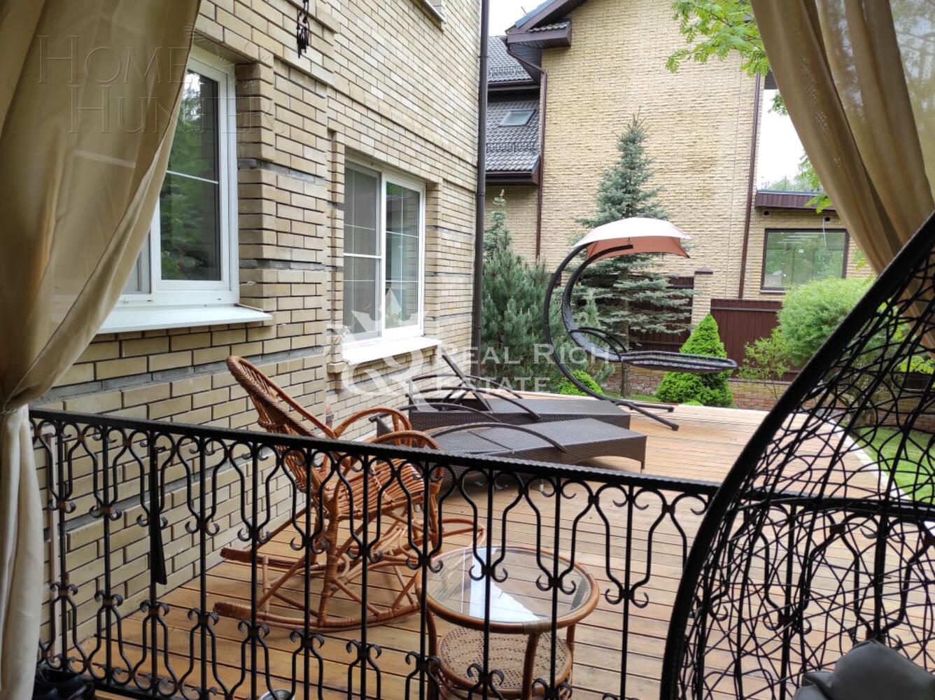 2-этажный коттедж 300 м² с отделкой