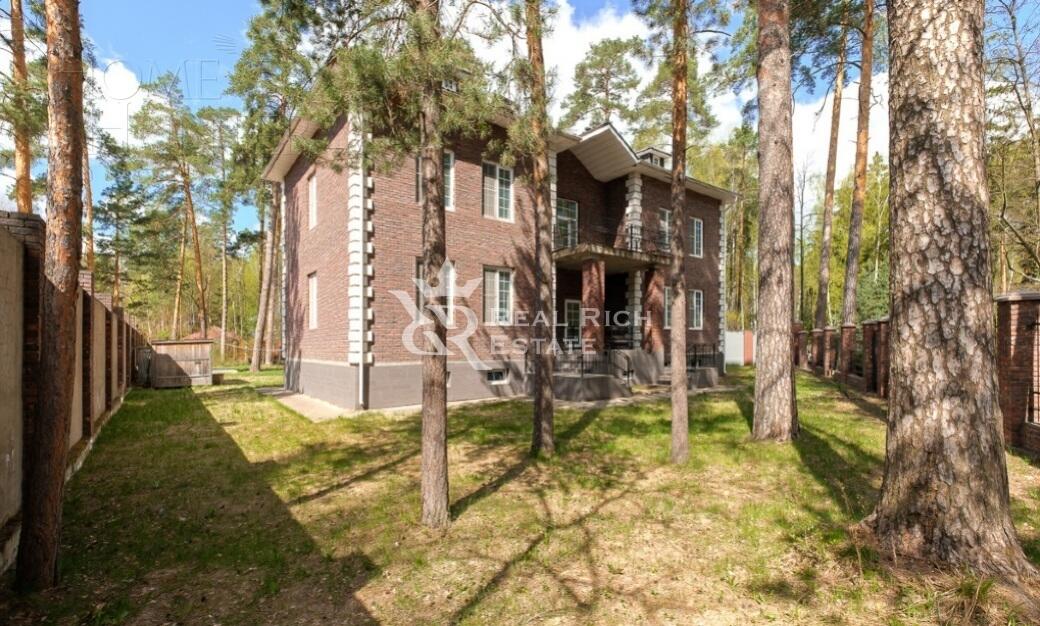 2-этажный коттедж 600 м² без отделки