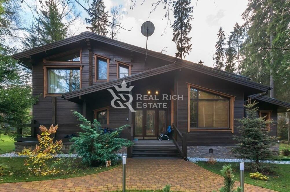 2-этажный коттедж 307 м² с отделкой