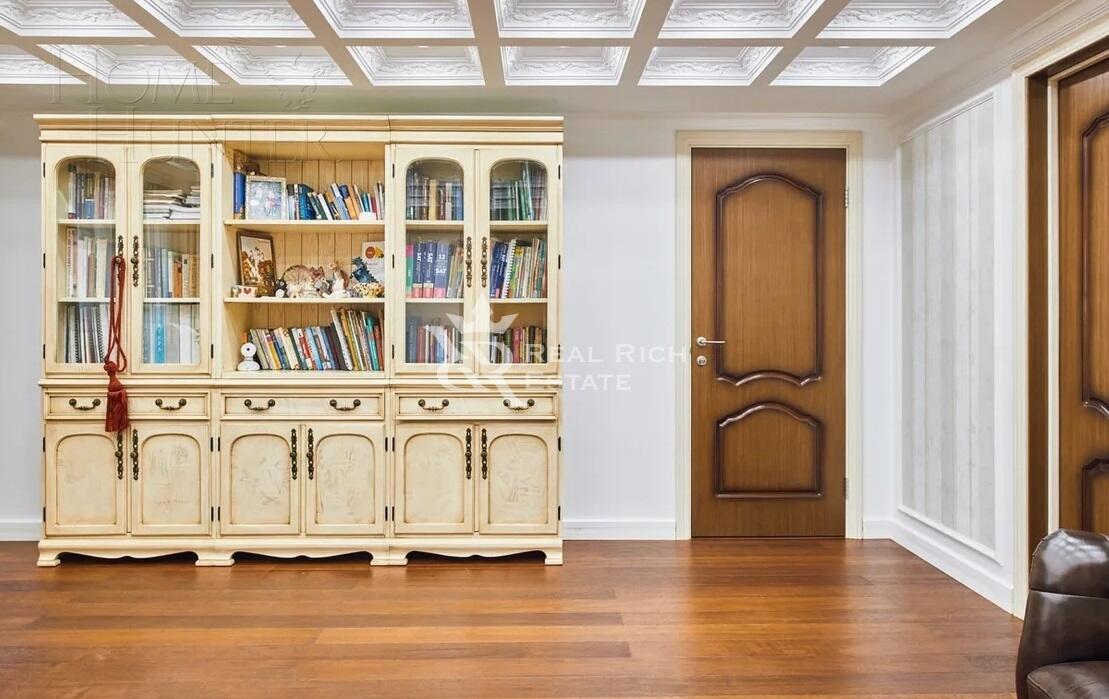 2-этажный коттедж 600 м² с отделкой