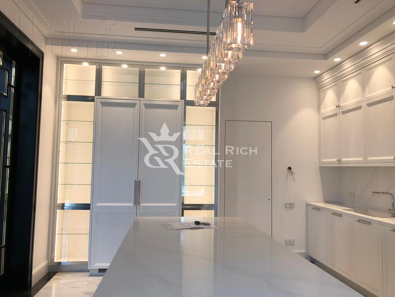 2-этажный коттедж 1 200 м² с отделкой