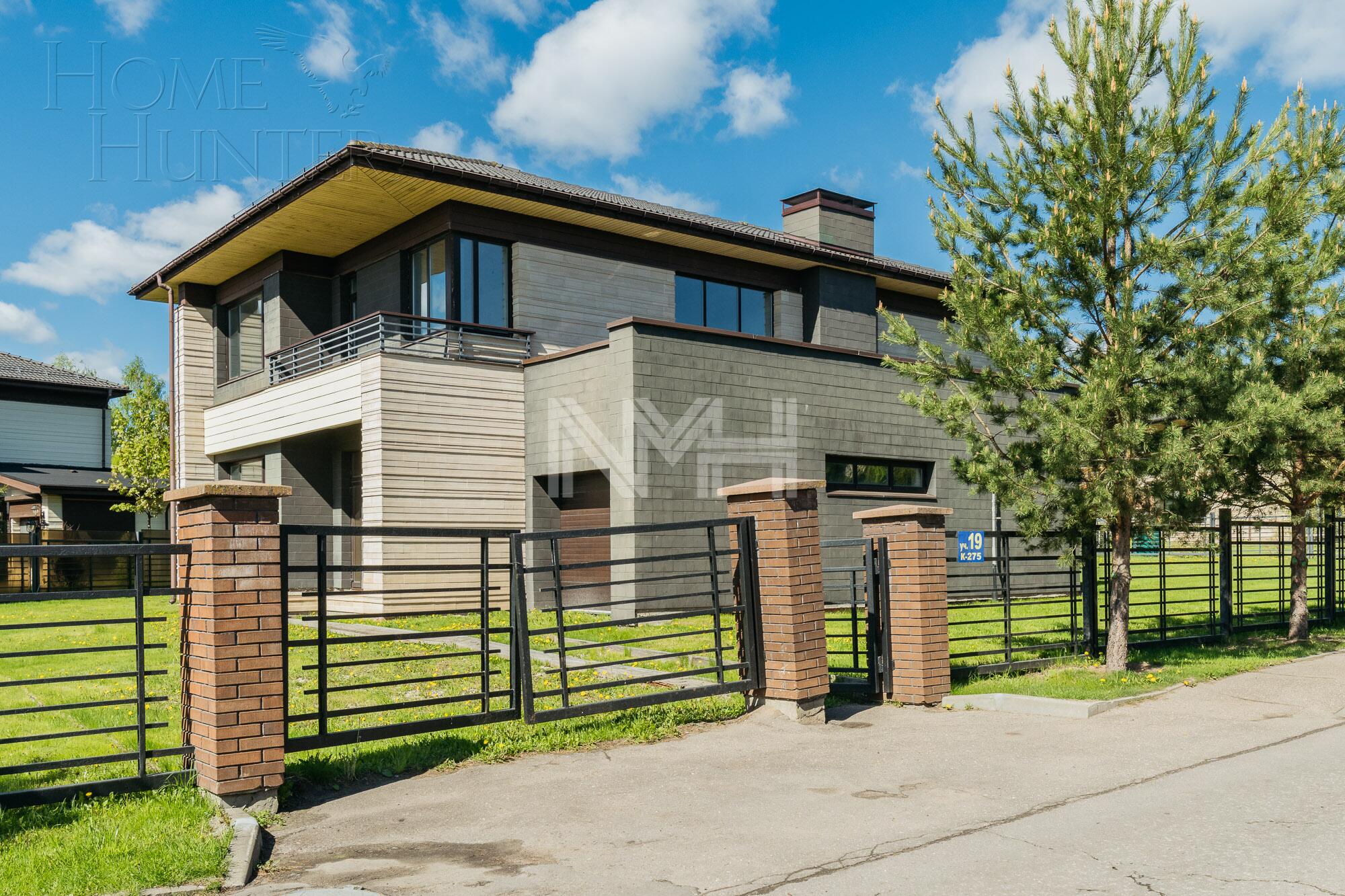 2-этажный коттедж 296 м² без отделки