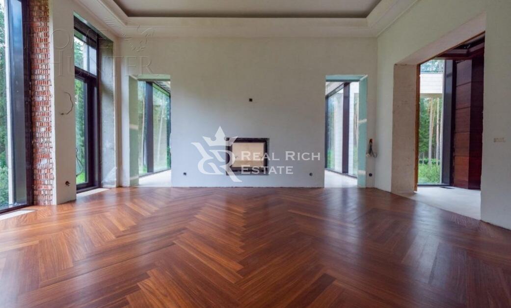 2-этажный коттедж 2 200 м² с отделкой