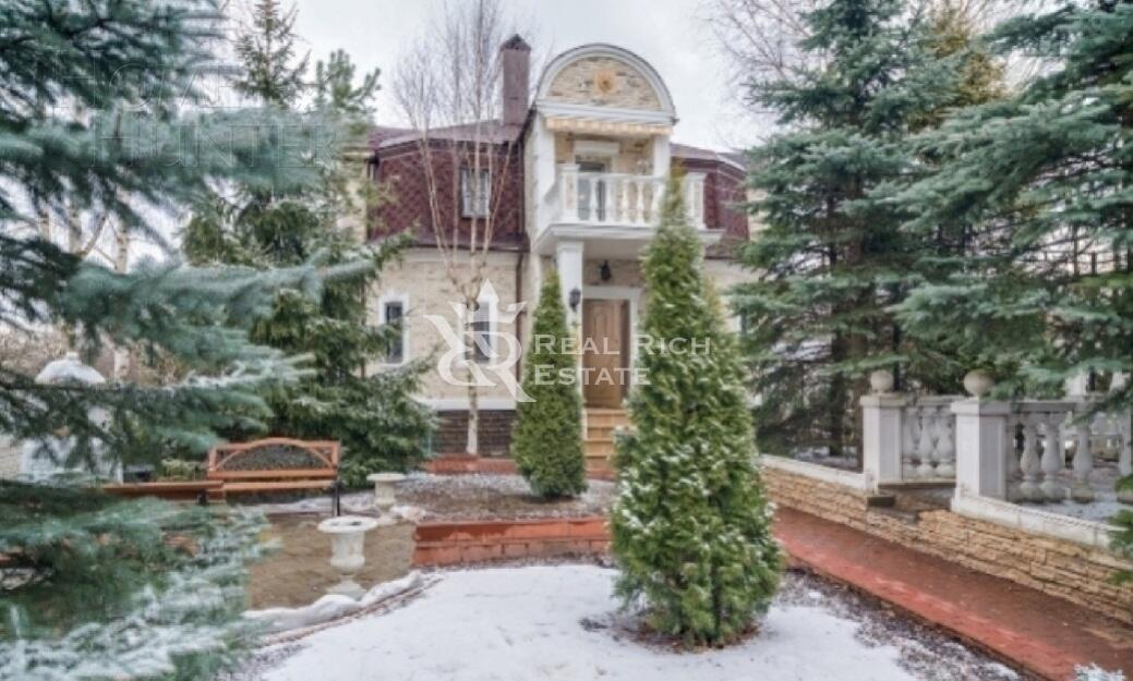 2-этажный коттедж 250 м² с отделкой