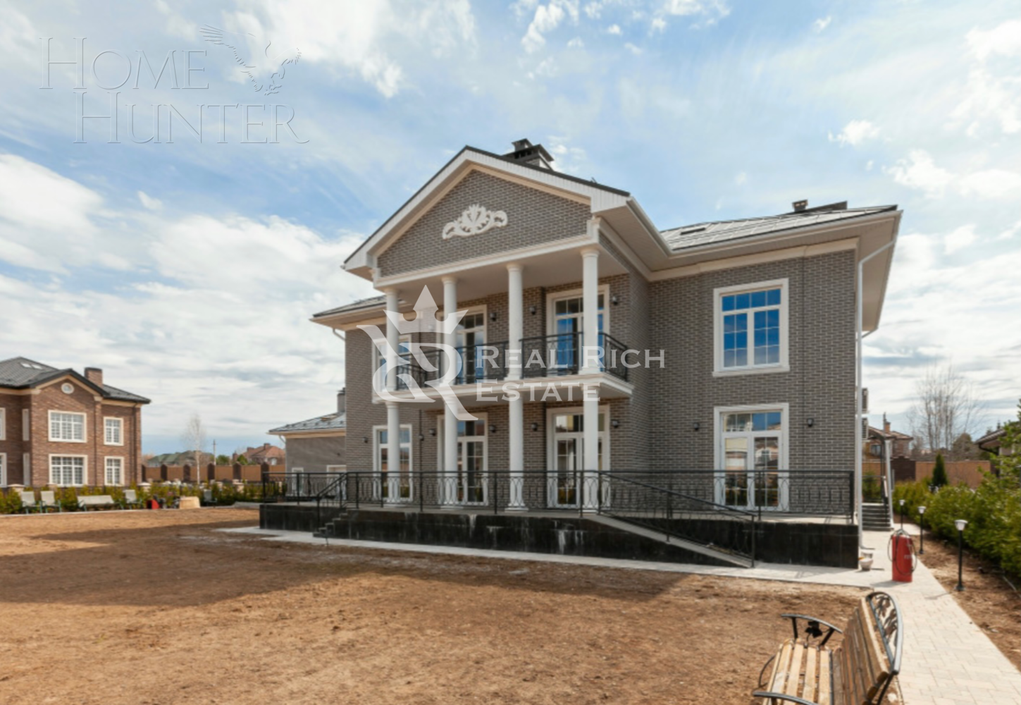 2-этажный коттедж 703 м² с отделкой