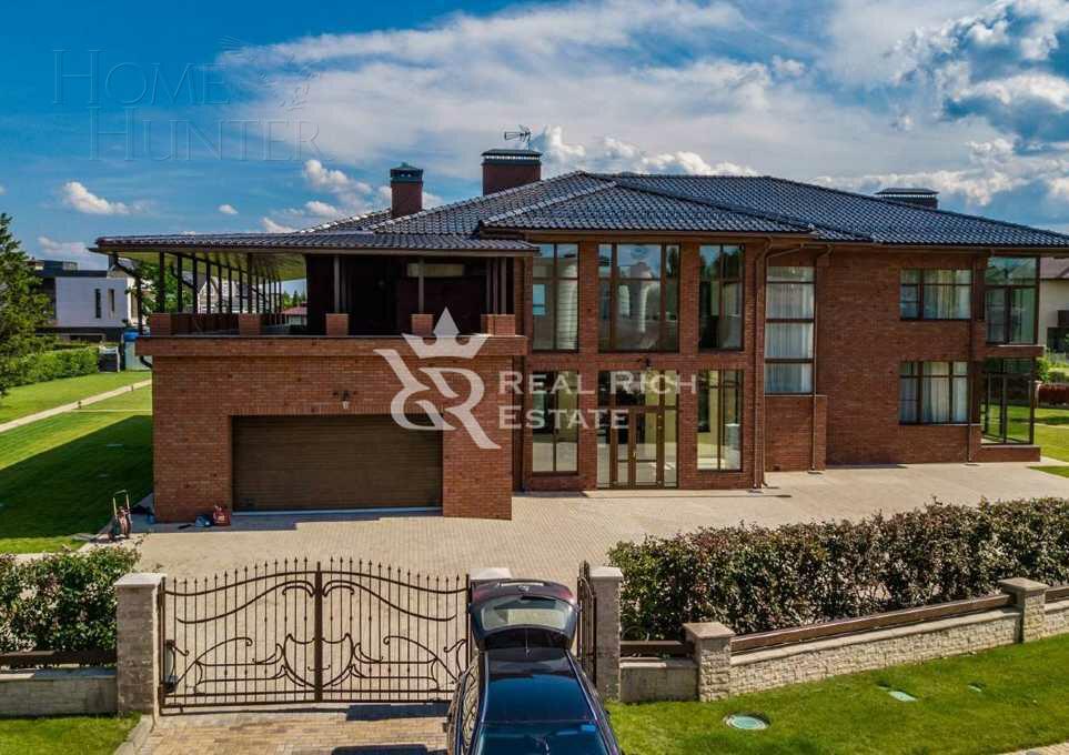 2-этажный коттедж 800 м² с отделкой