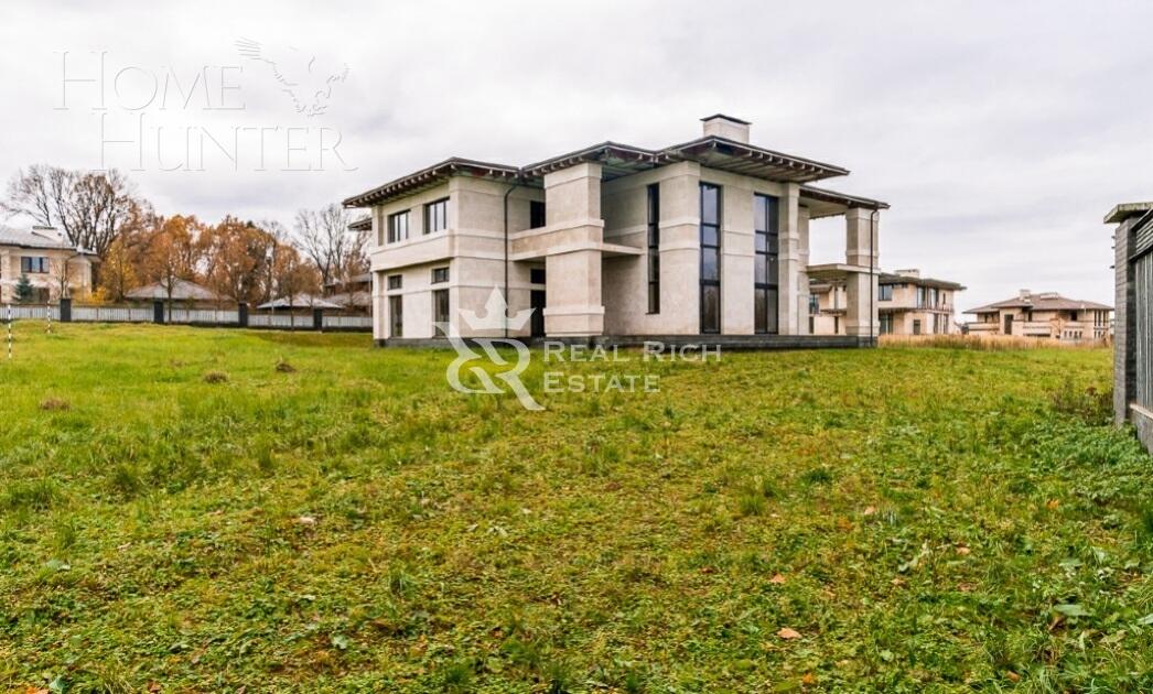 2-этажный коттедж 1 022 м² без отделки