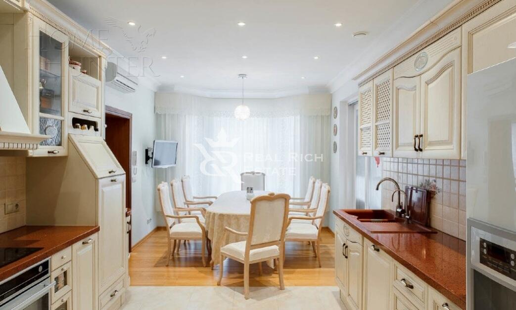 2-этажный коттедж 380 м² с отделкой