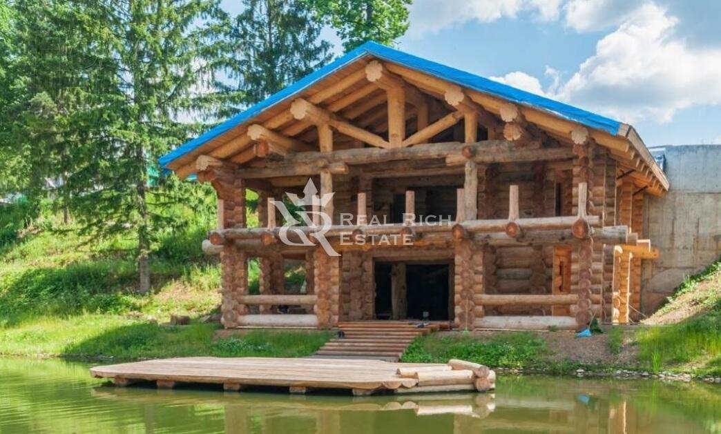 2-этажный коттедж 3 000 м² без отделки