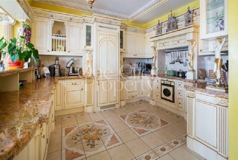 10-КОМН. КВАРТИРА С ОТДЕЛКОЙ 560 М² НА 4 ЭТАЖЕ