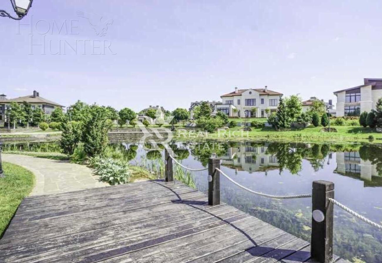 2-этажный коттедж 465 м² без отделки