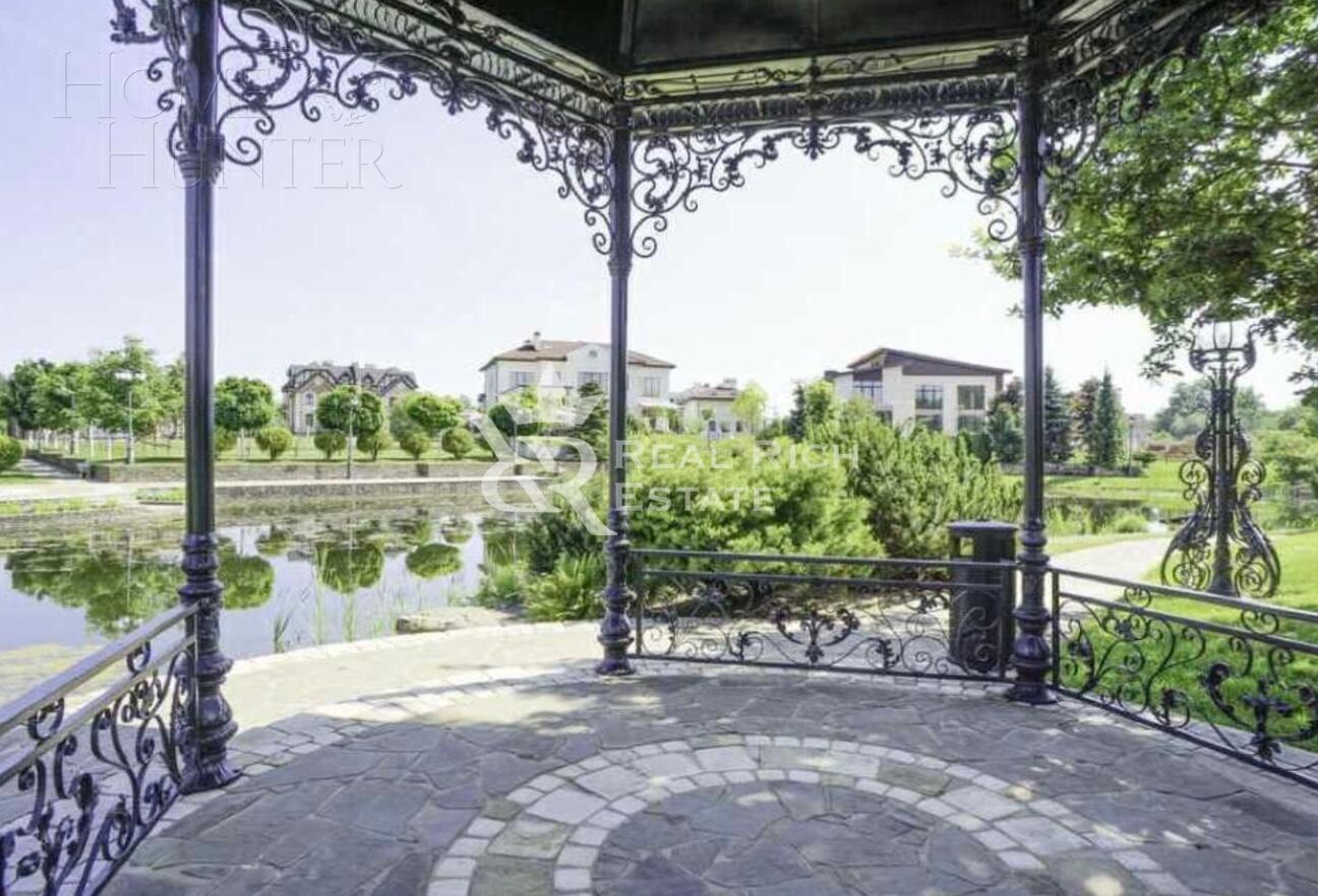 2-этажный коттедж 465 м² без отделки