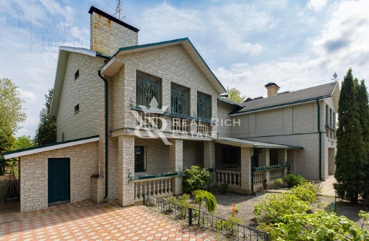 2-этажный коттедж 750 м² с отделкой