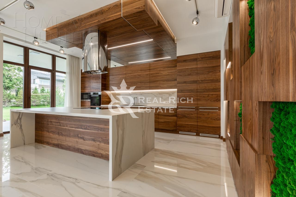 2-этажный коттедж 500 м² с отделкой