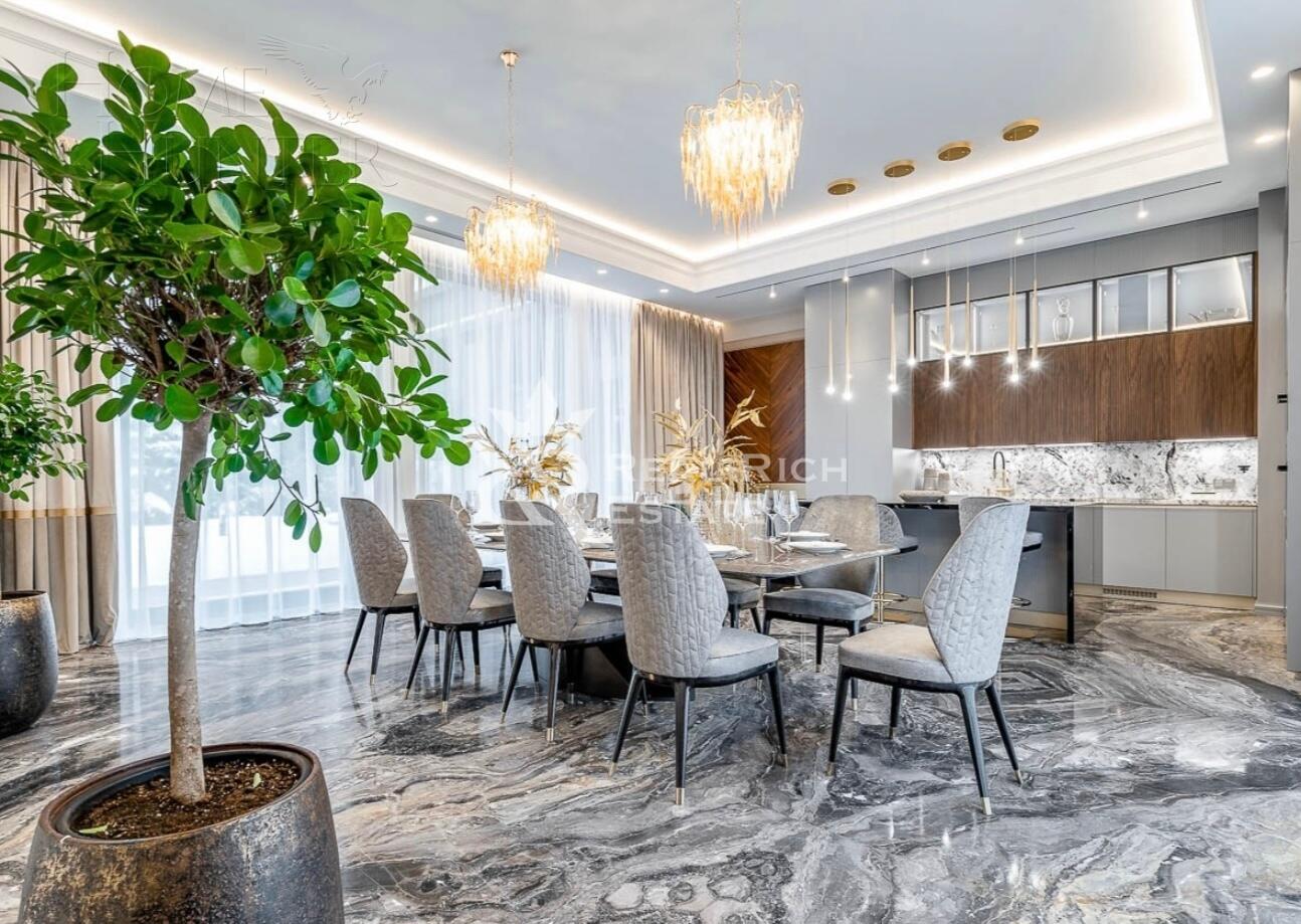 2-этажный коттедж 1 400 м² без отделки