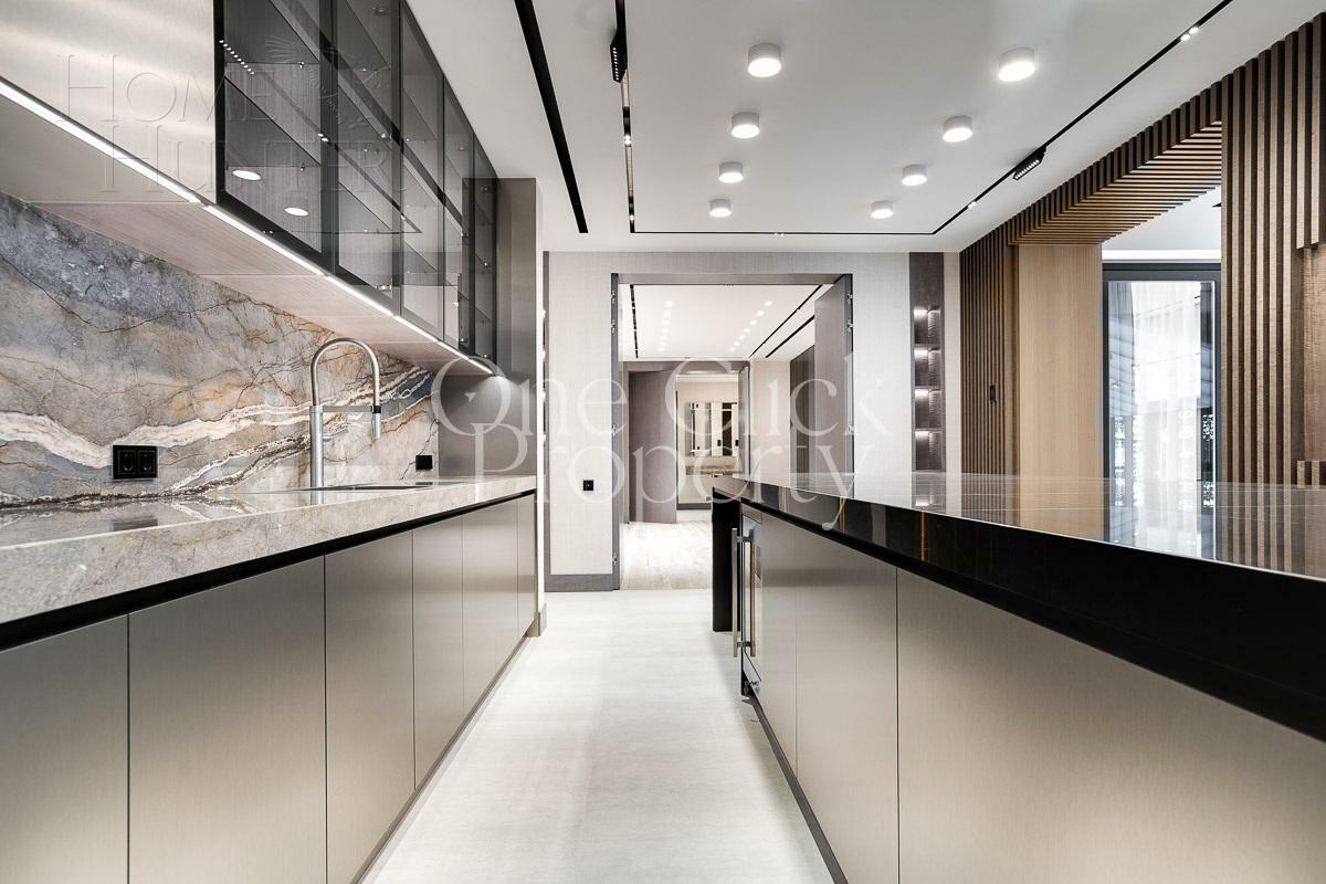 5-КОМН. КВАРТИРА С ОТДЕЛКОЙ 303 М² НА 2 ЭТАЖЕ