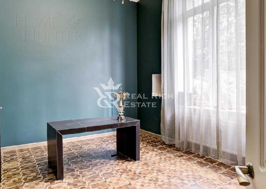 2-этажный коттедж 1 065 м² с отделкой