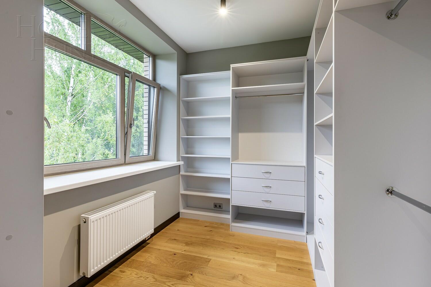 3-этажный коттедж 467 м² с отделкой