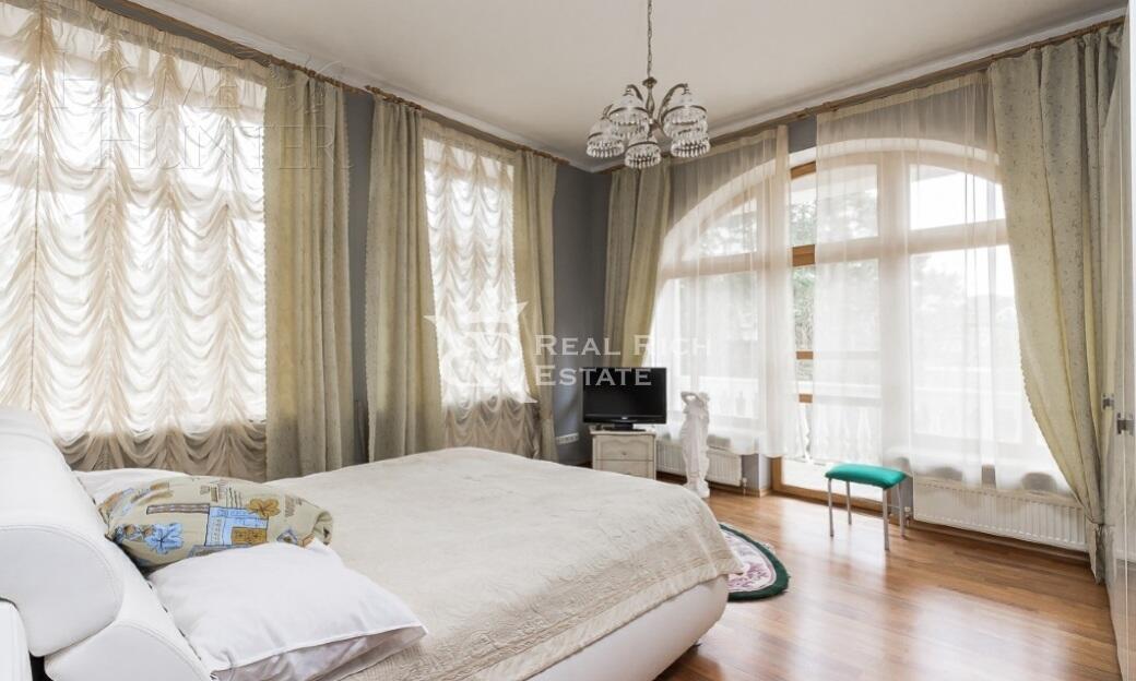 2-этажный коттедж 920 м² с отделкой