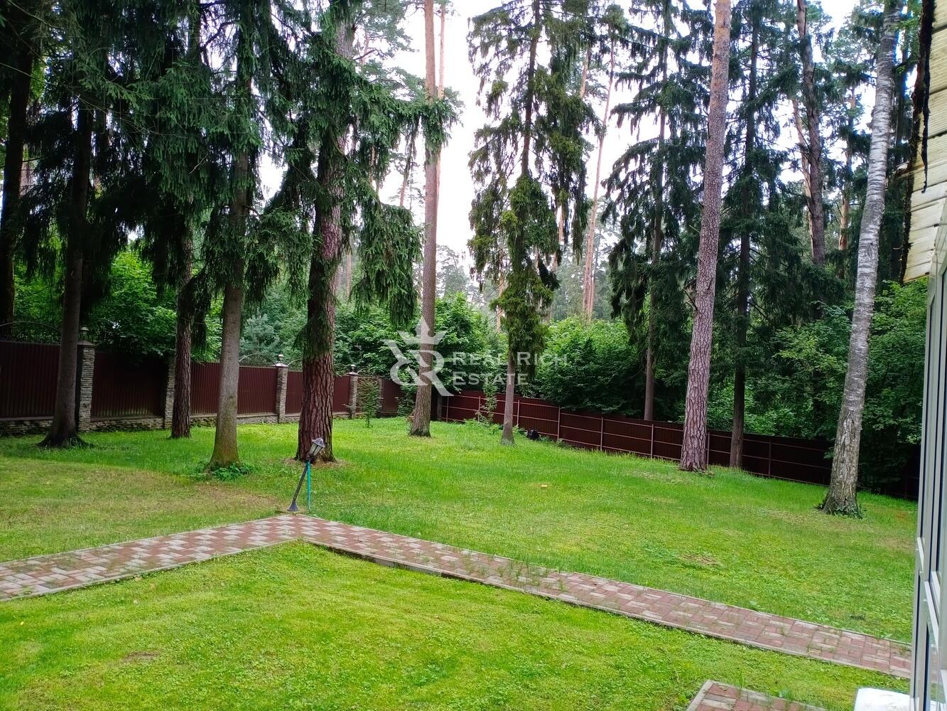 2-этажный коттедж 283 м² с отделкой