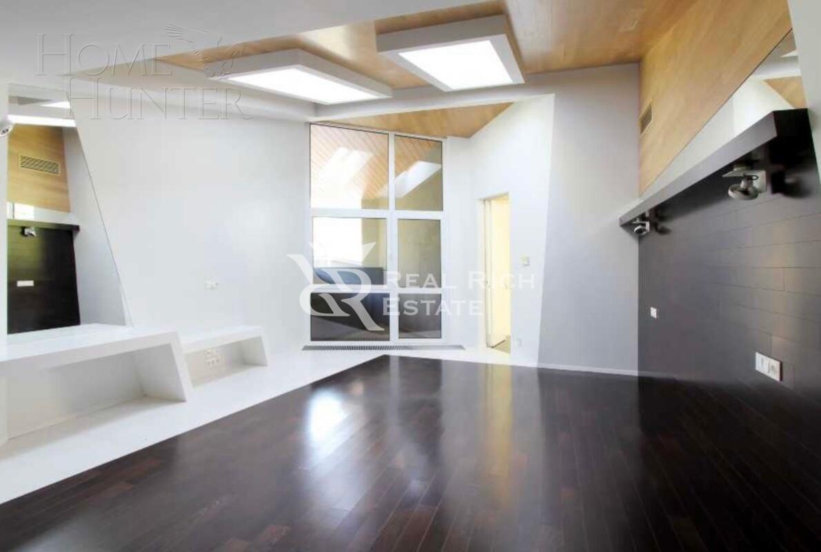 2-этажный коттедж 710 м² с отделкой