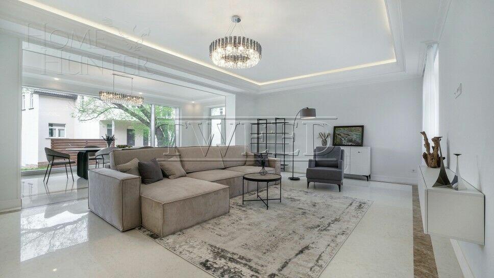 2-этажный коттедж 400 м² с отделкой