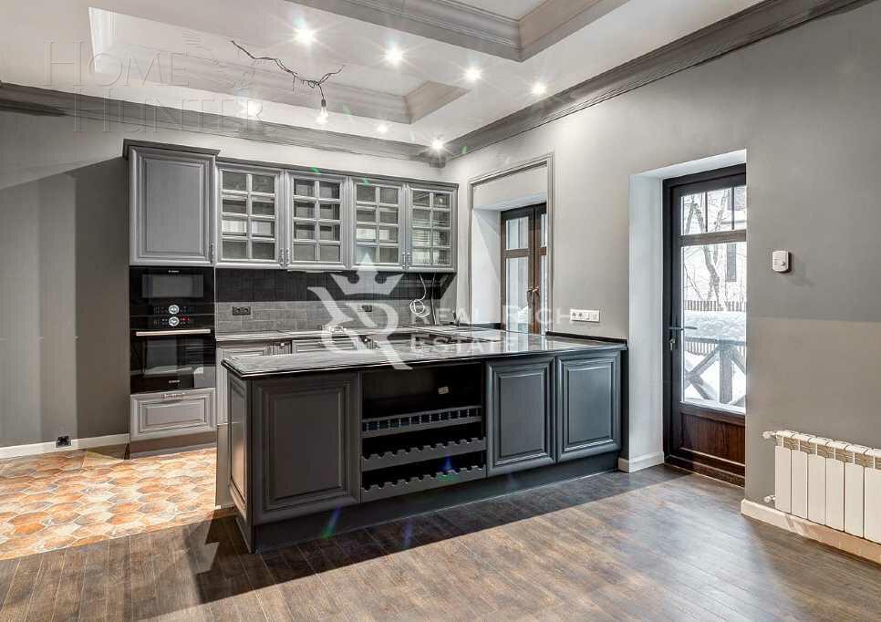 2-этажный коттедж 650 м² с отделкой