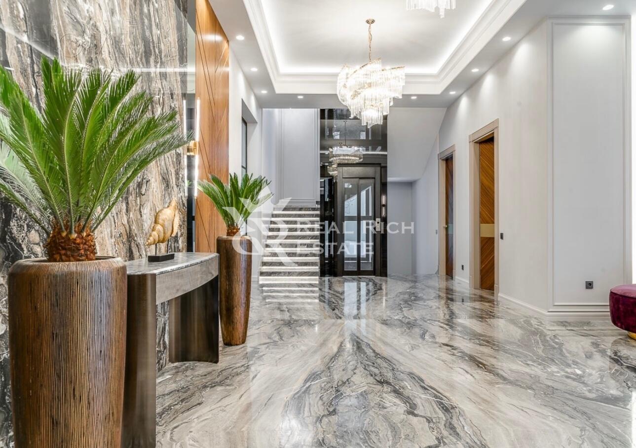 2-этажный коттедж 1 400 м² без отделки