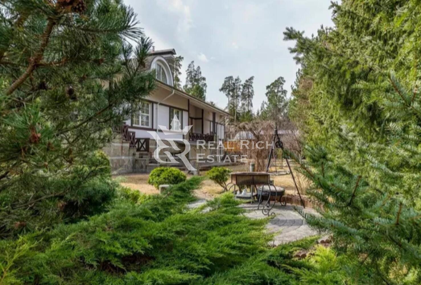 2-этажный коттедж 860 м² с отделкой