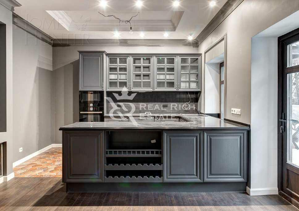 2-этажный коттедж 650 м² с отделкой