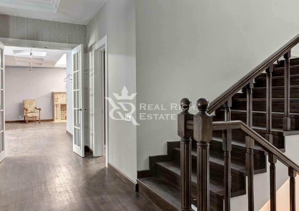 2-этажный коттедж 650 м² с отделкой