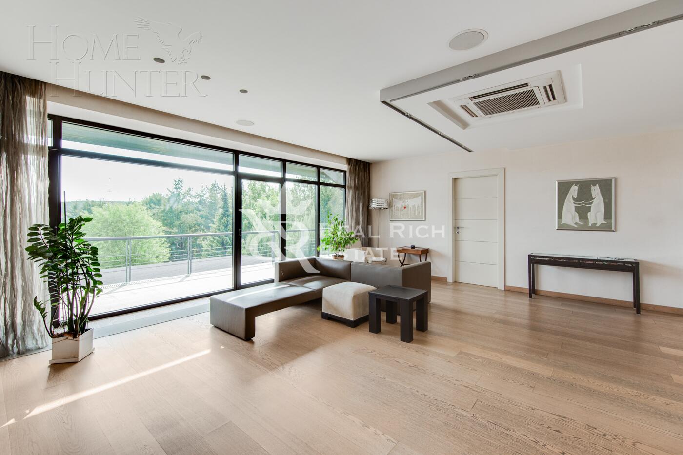 2-этажный коттедж 1 100 м² с отделкой