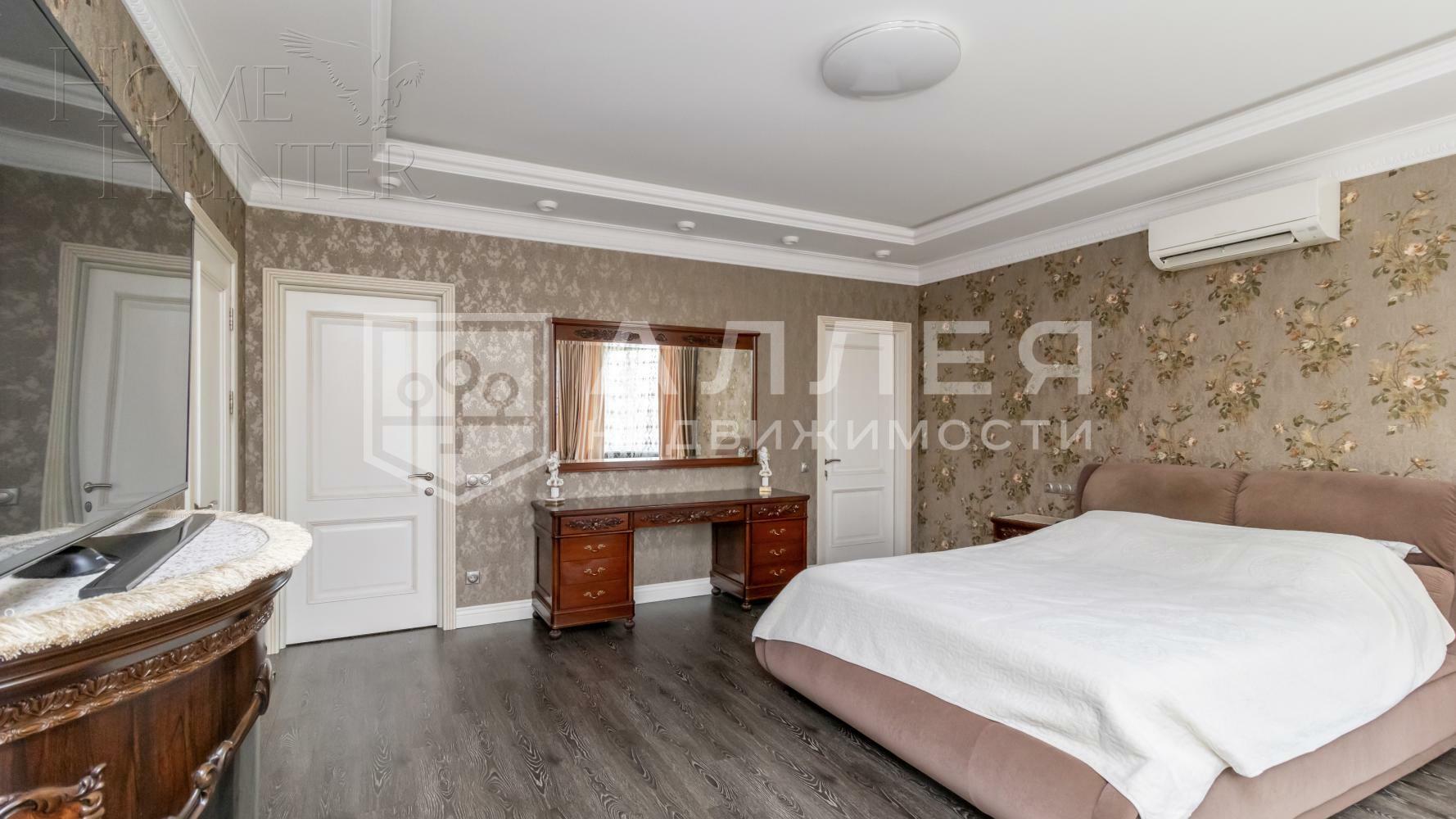 3-этажный коттедж 360 м² без отделки