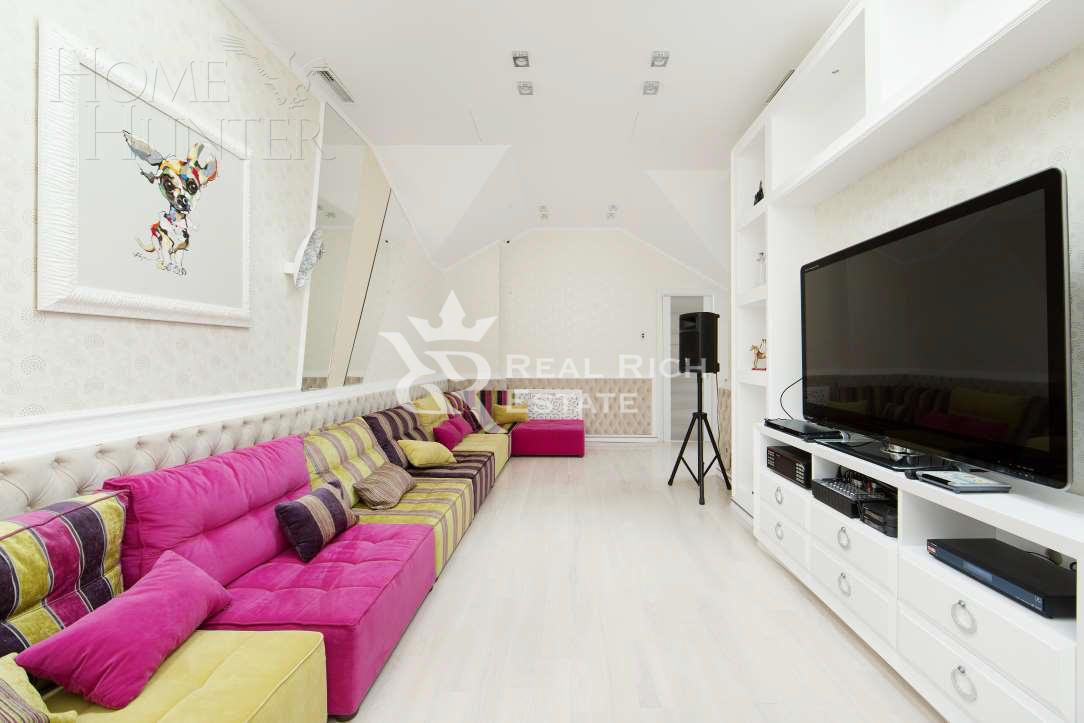 3-этажный коттедж 768 м² с отделкой