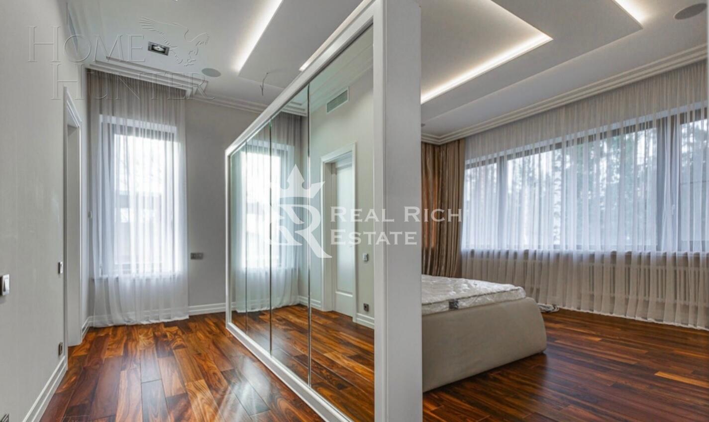 2-этажный коттедж 1 700 м² с отделкой