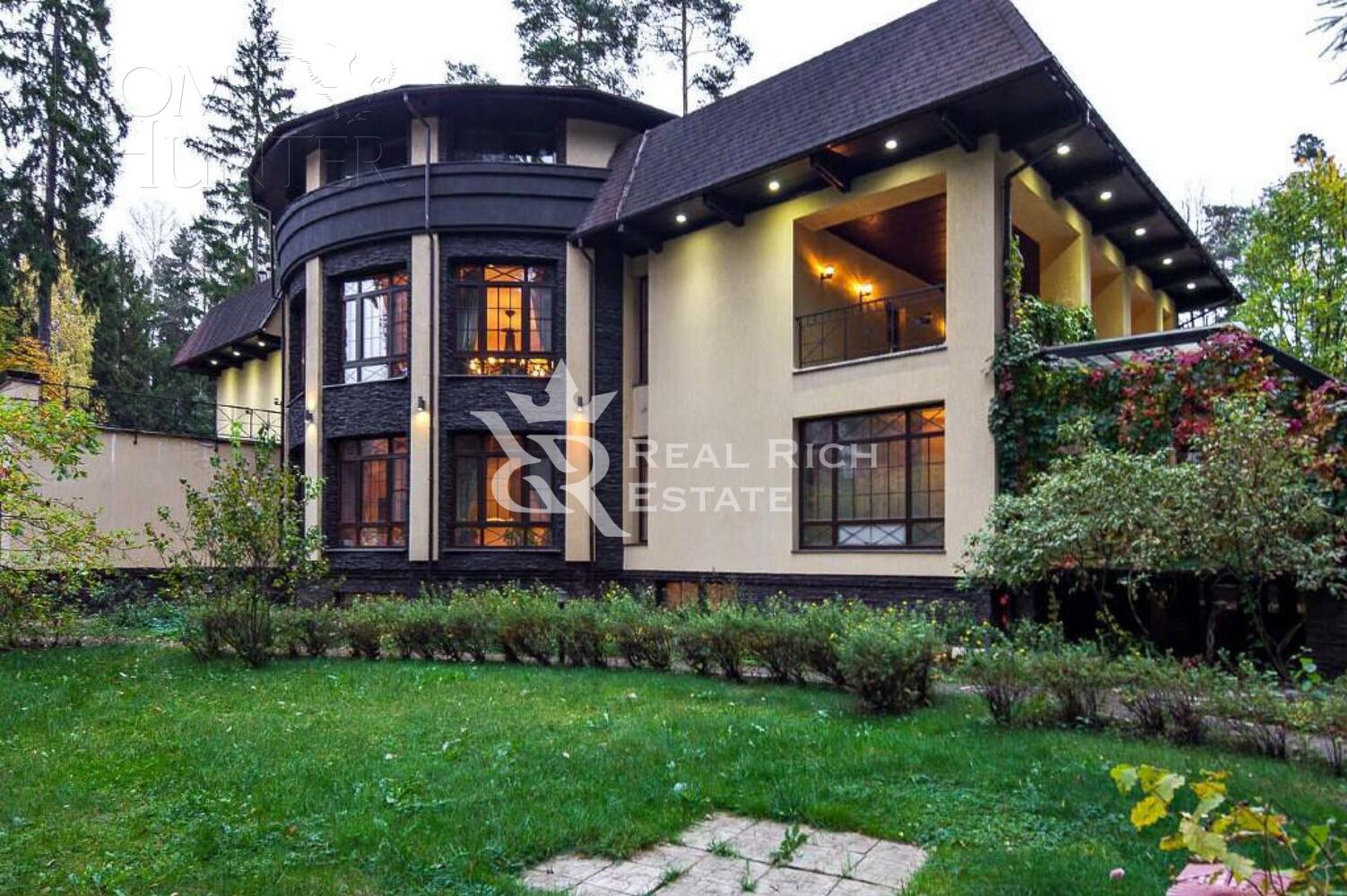 2-этажный коттедж 900 м² с отделкой