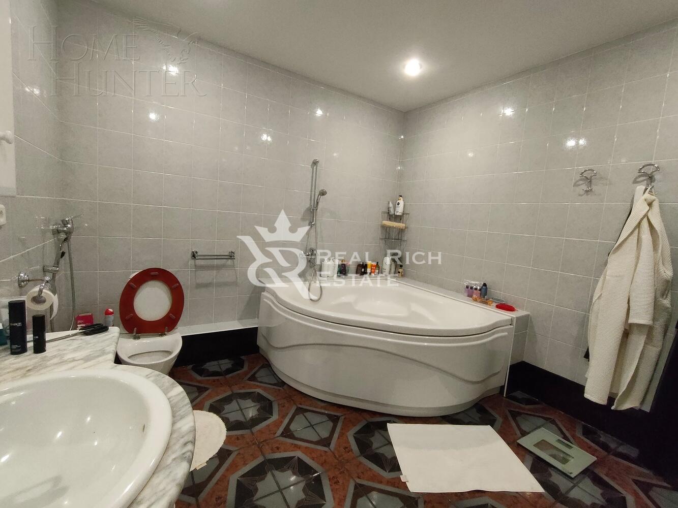 2-этажный коттедж 500.5 м² с отделкой