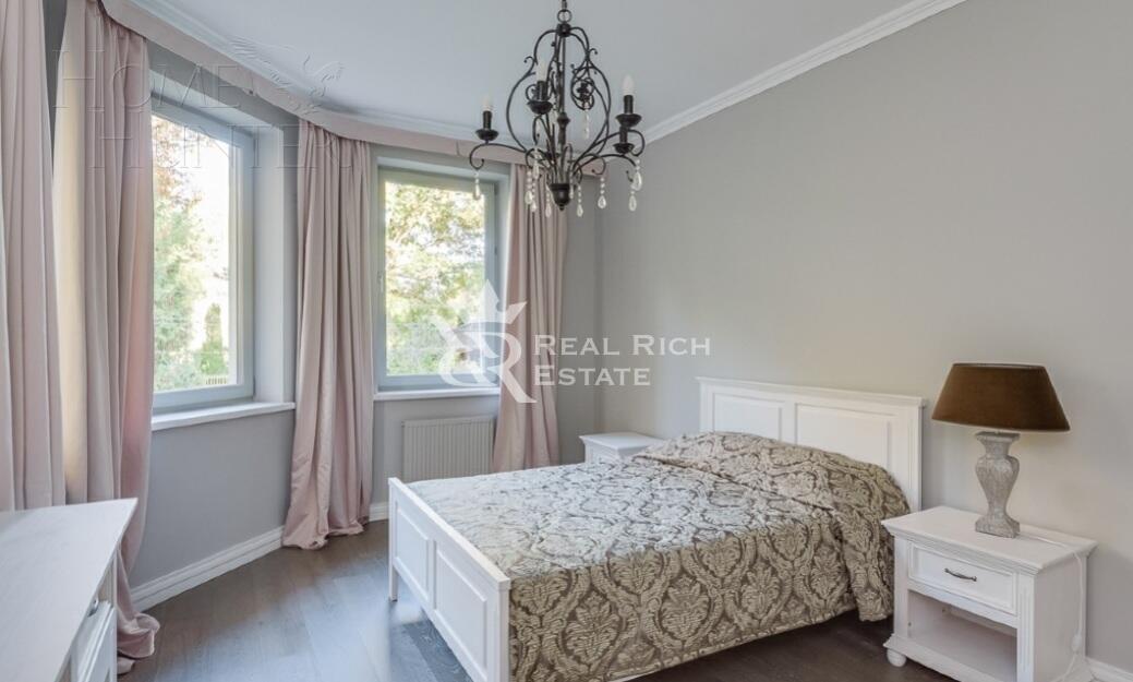 2-этажный коттедж 700 м² с отделкой