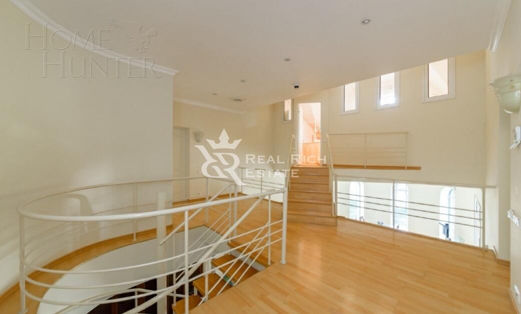 2-этажный коттедж 653 м² с отделкой